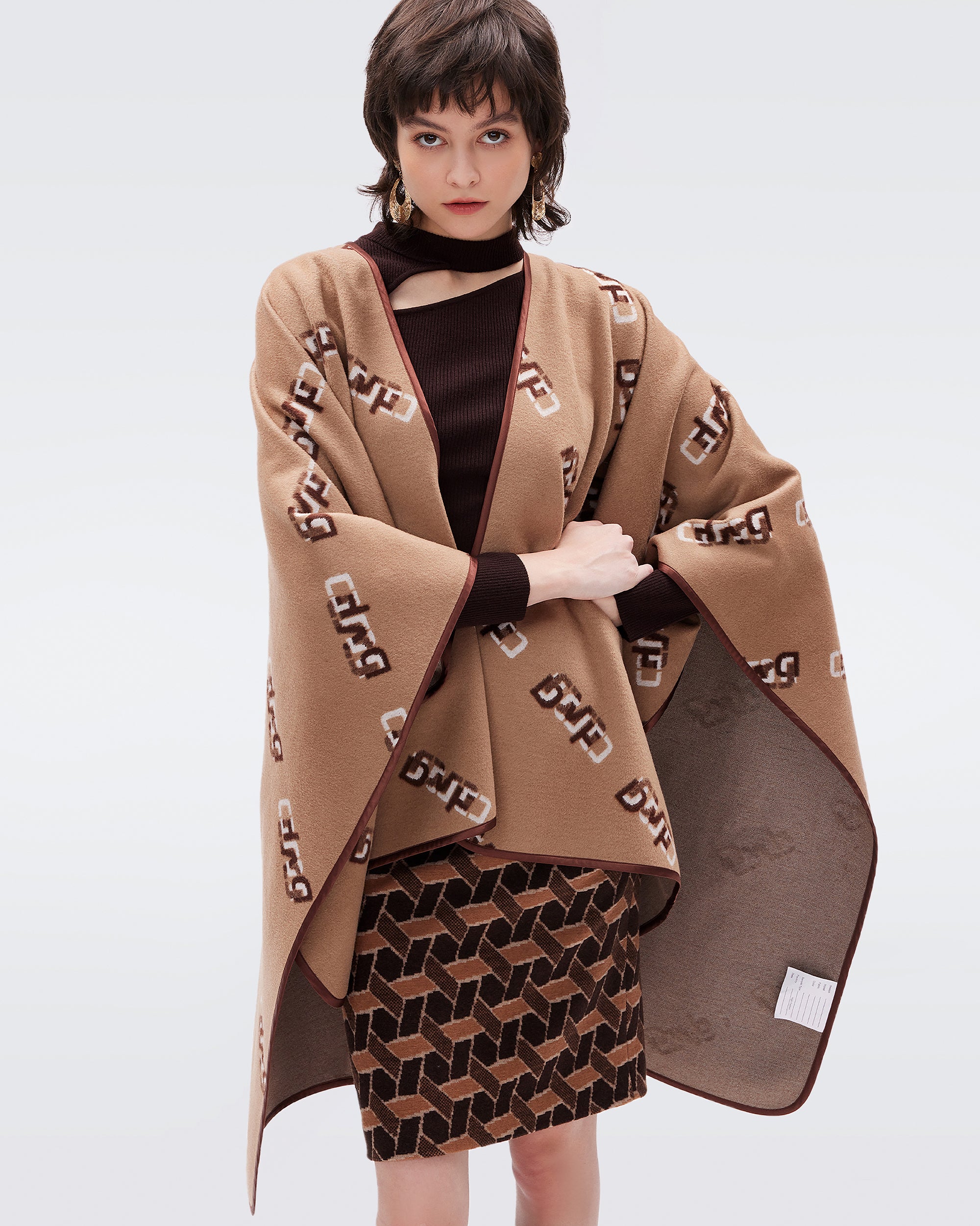 louis vuitton hooded cape coat with belt