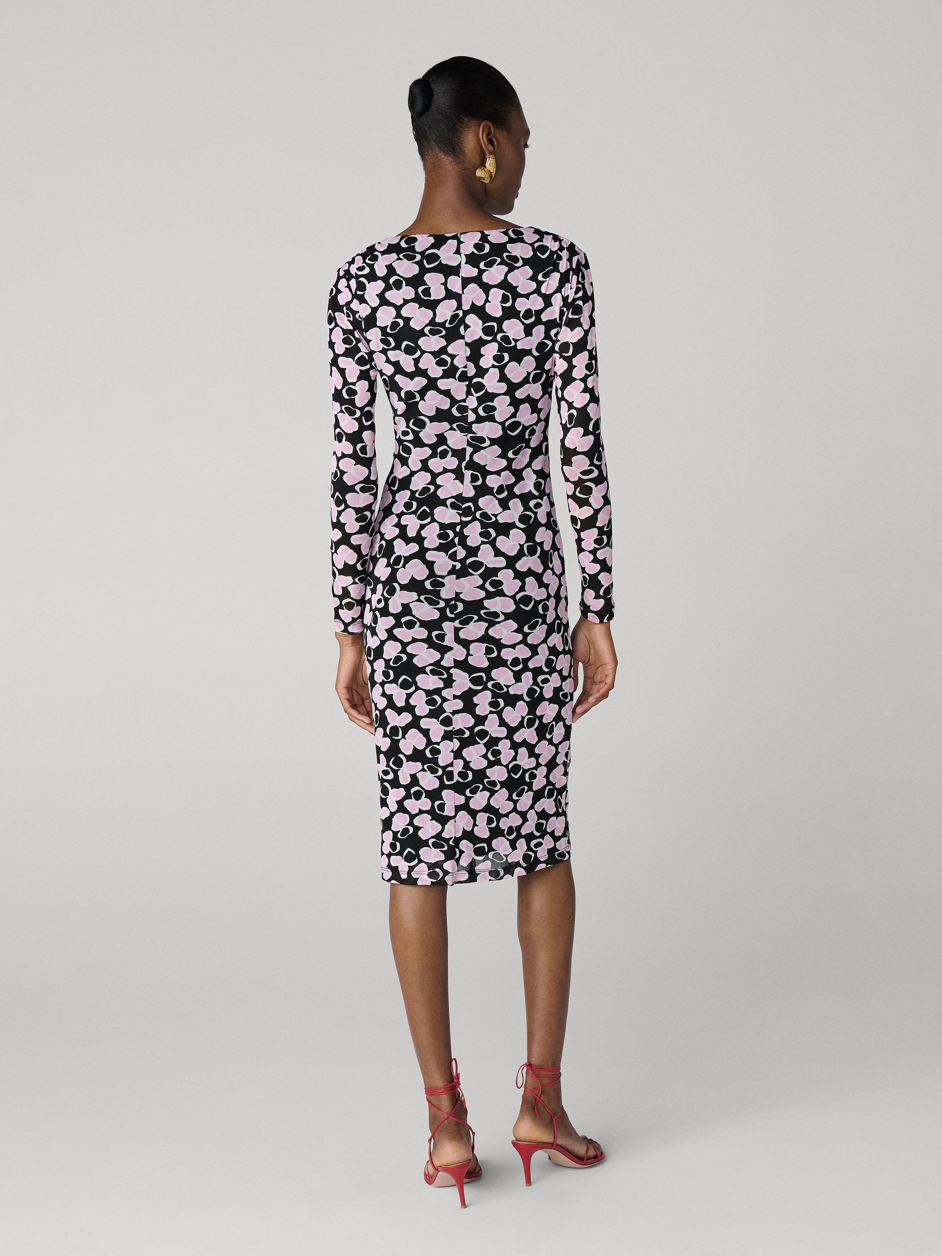diane von furstenberg long sleeve dress Diane von Furstenberg 100% Silk Black White Circle Long Sleeve Wrap Dress Size 2