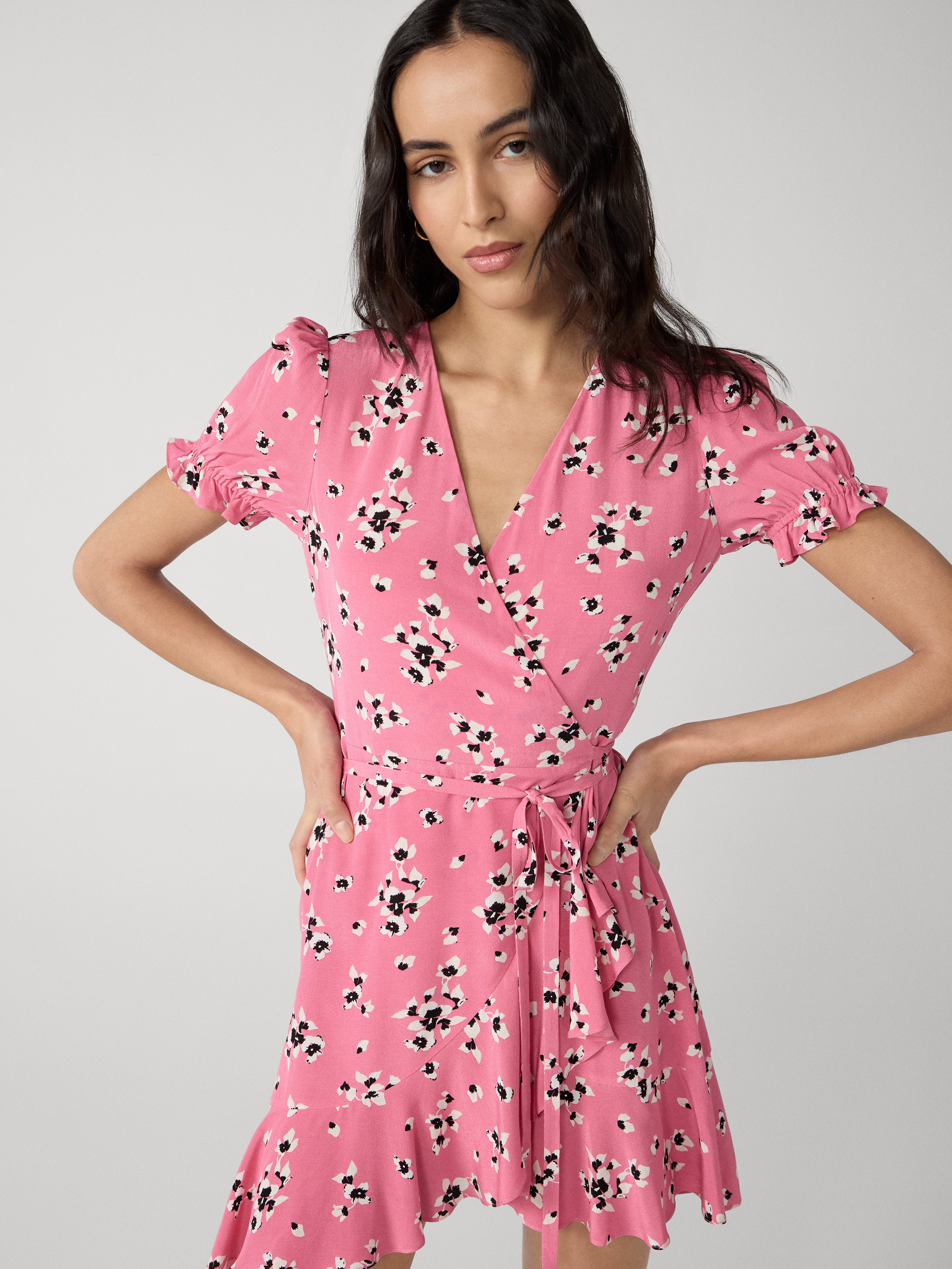 R DIANE von FURSTENBERG フリル ピンクニット Diane - Princess Olympia of Greece, Talita von Furstenberg | Facebook