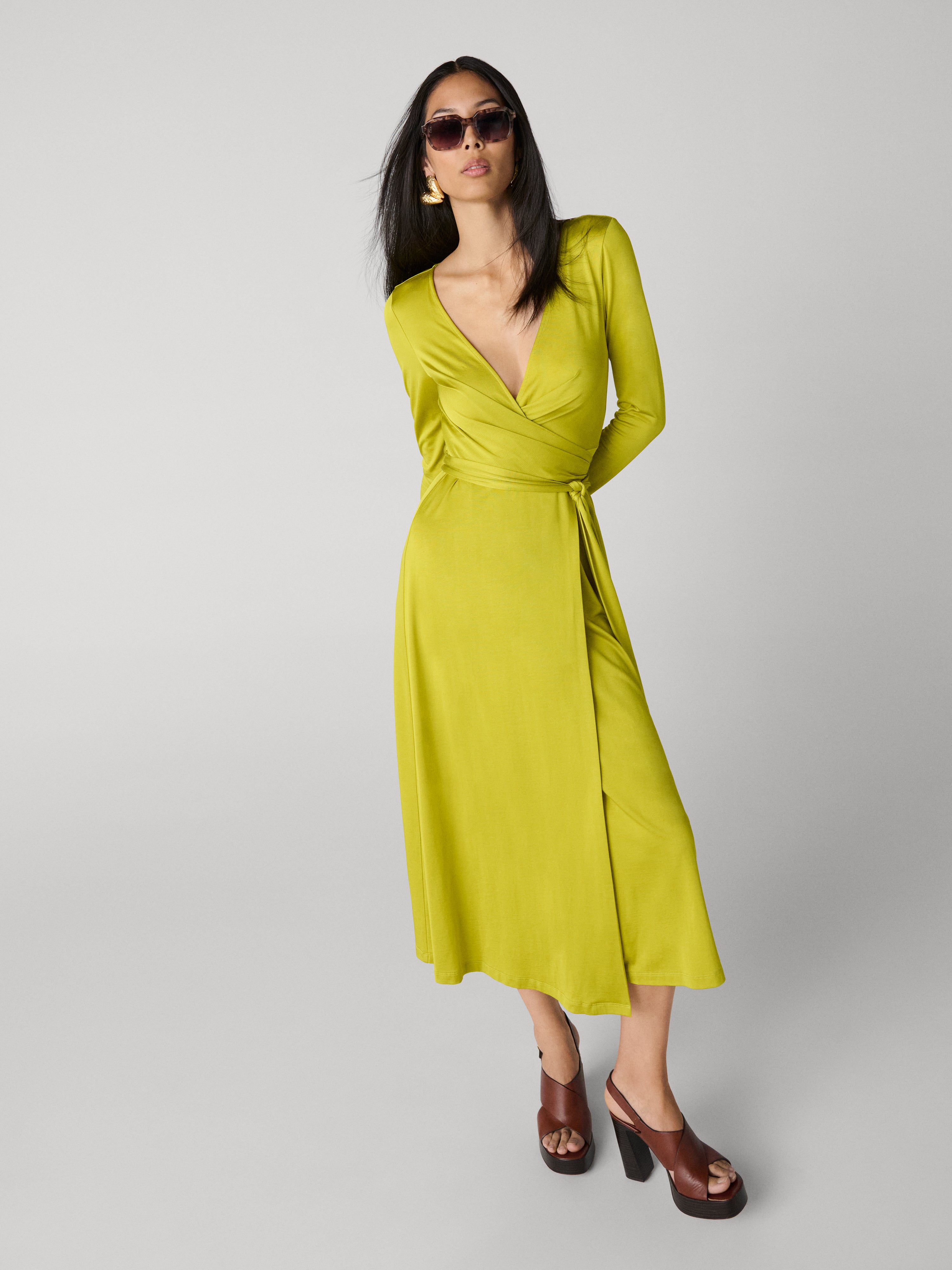 DIANE von FURSTENBERG フレアスリーブVネックワンピース DIANE von FURSTENBERG フレアスリーブVネックワンピース 【公式通販】
