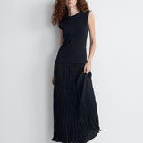 Fiora Jersey Dress in Black, alternate pose