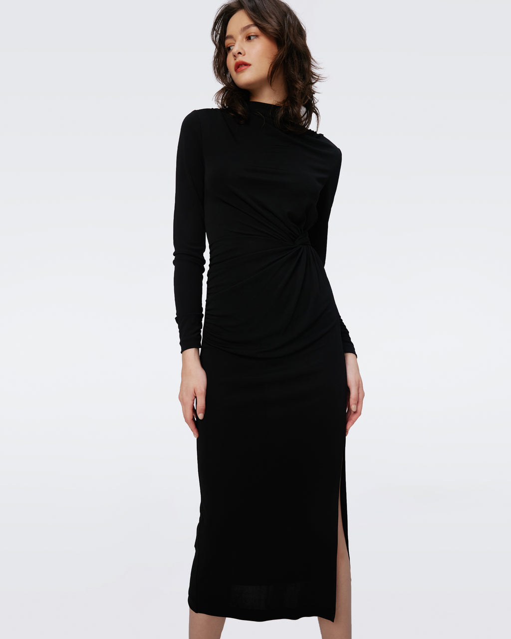 DIANE von FURSTENBERG WILLIAMS ミディ丈ドレス ブラック Diane von Furstenberg Williams Dress in Black | REVOLVE