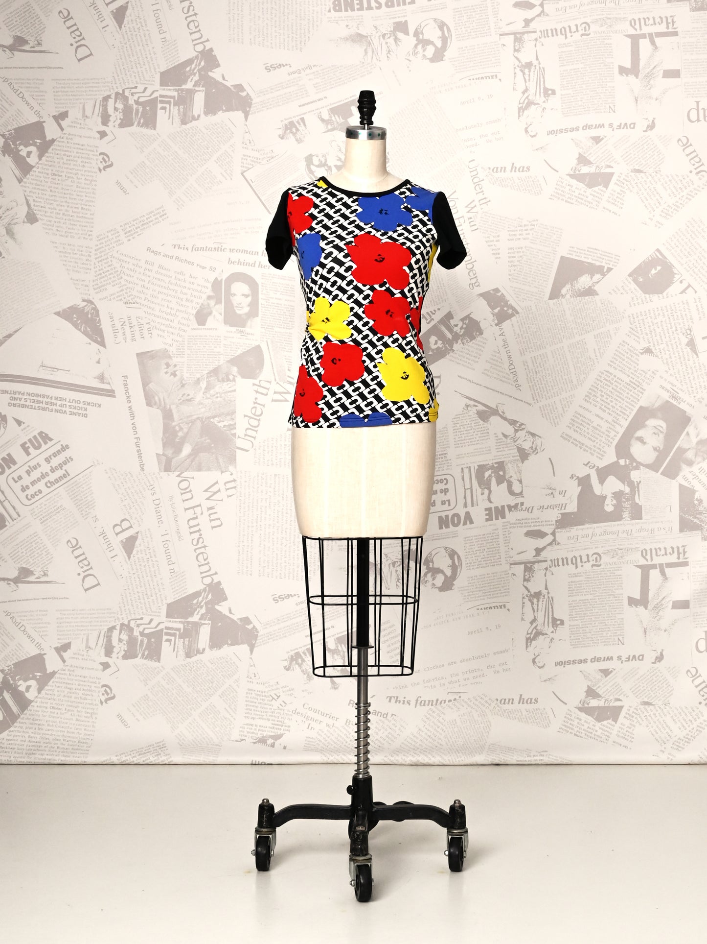 Andy Warhol T Shirt – Diane von Furstenberg, image size:1445x1927